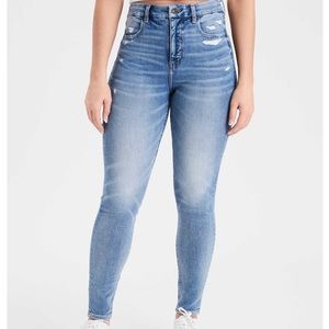 American Eagle Curvy Jeans